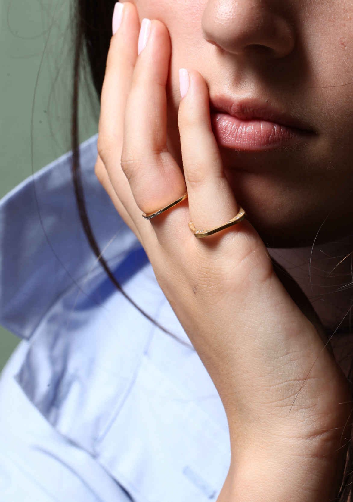 Square ring with 2 sides brown diamonds