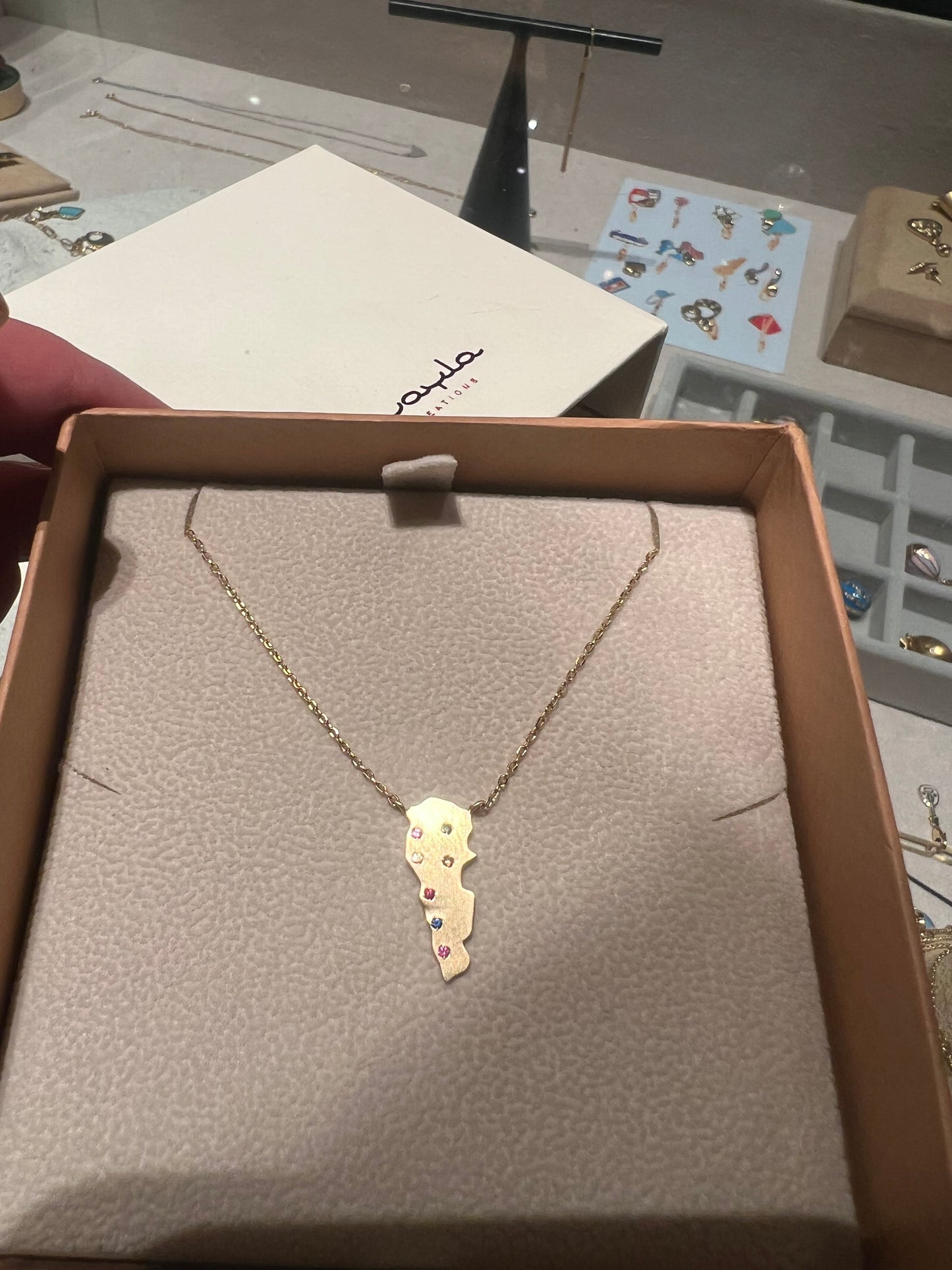 Lebanon map with the cities necklace