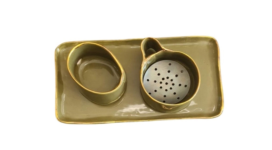 Earth green Bakoor set with Gold rim