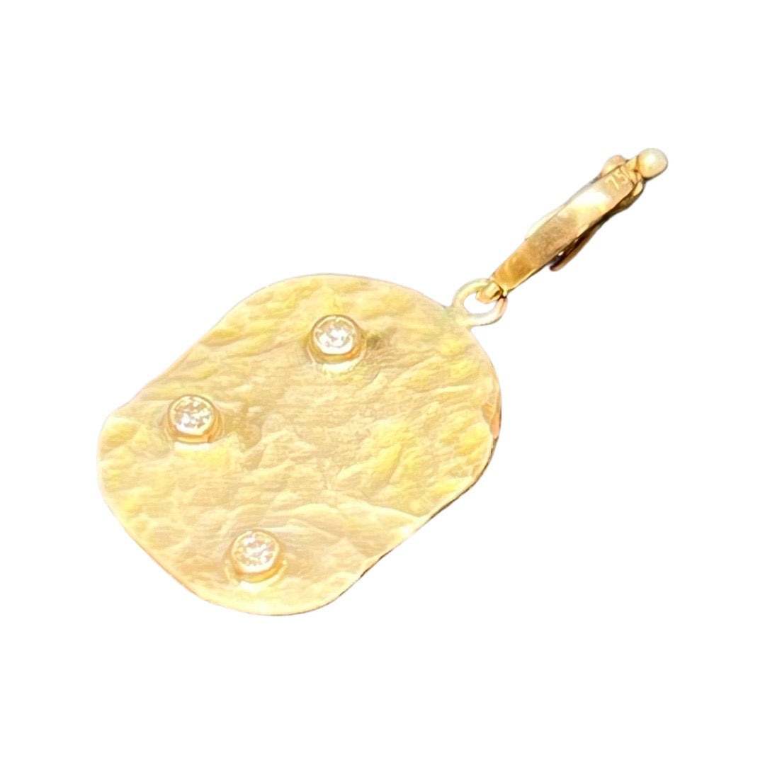 Hammered page charm with diamonds in pink gold