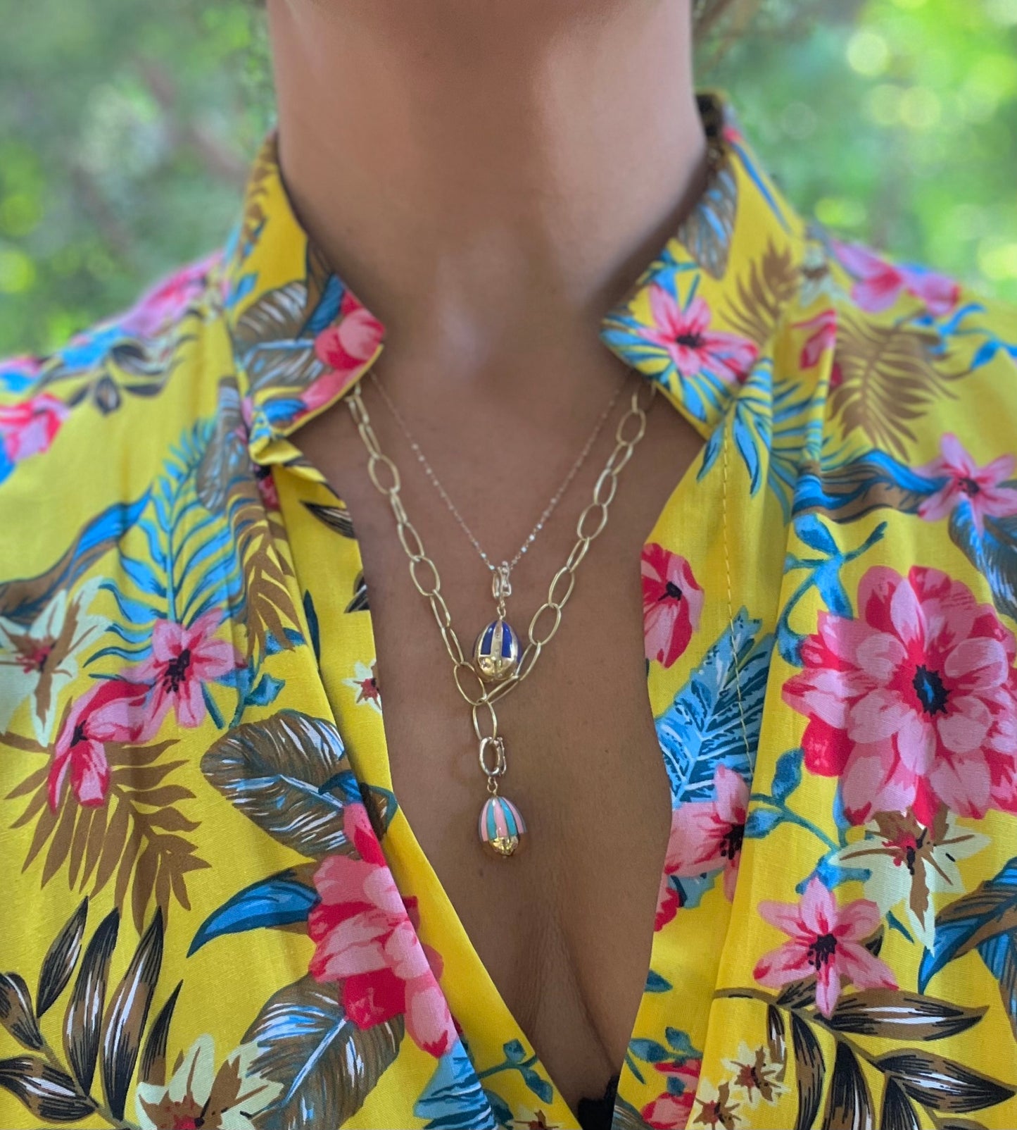 Enamelled Navy blue Lucky beginning egg charm with scattered diamonds