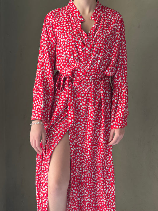 Red envelop dress with ruffles