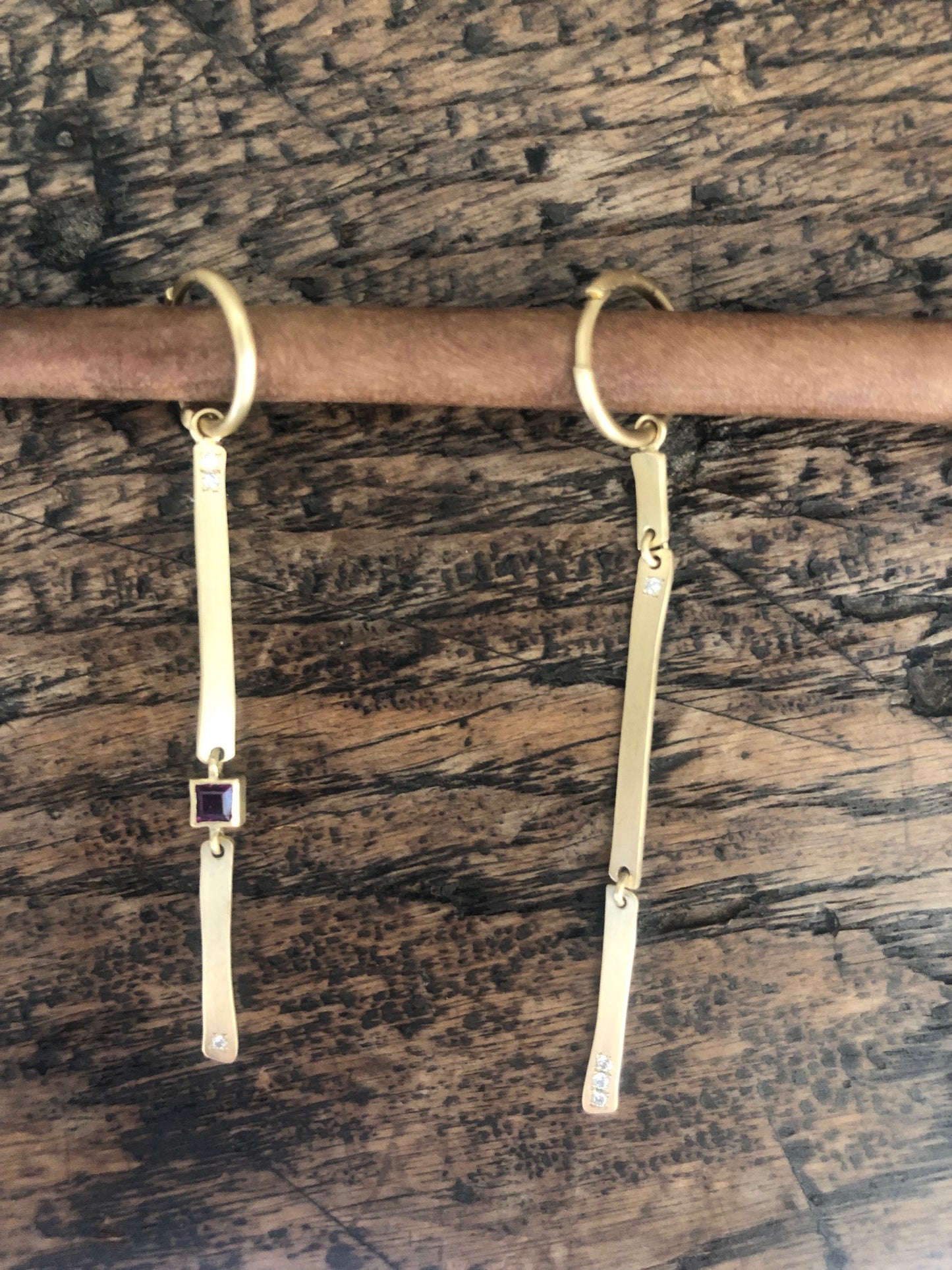 3 lines earring in pink gold