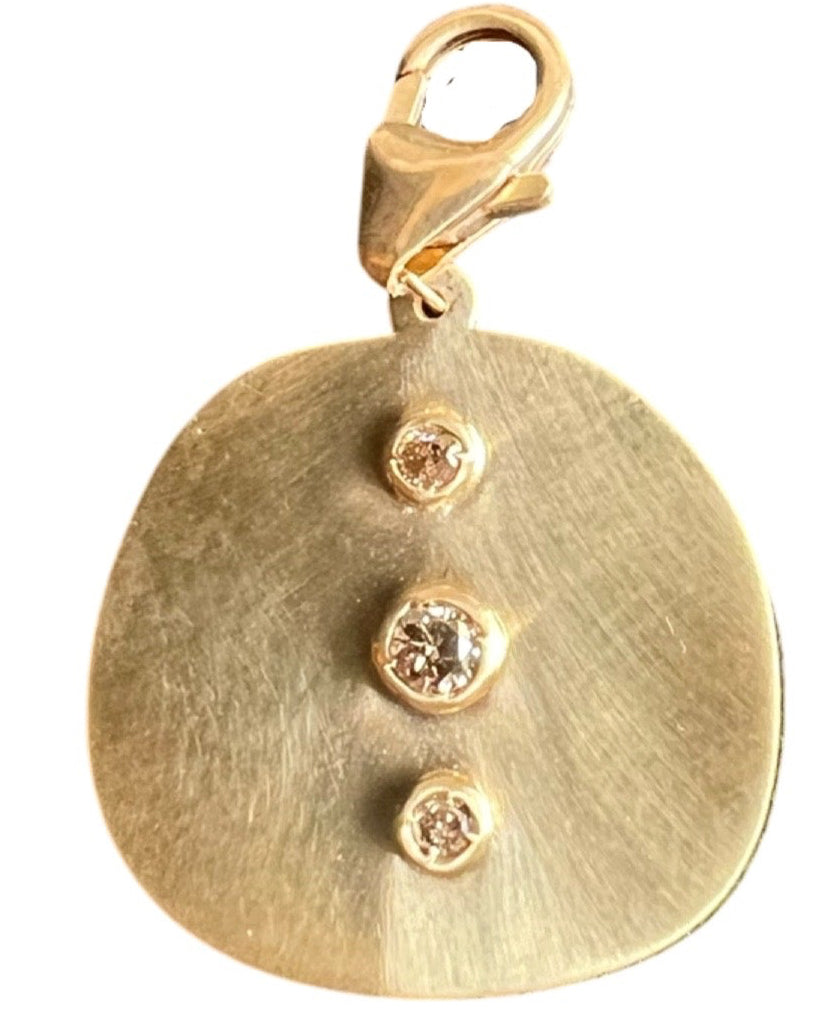 Coin charm brushed finish, with diamonds